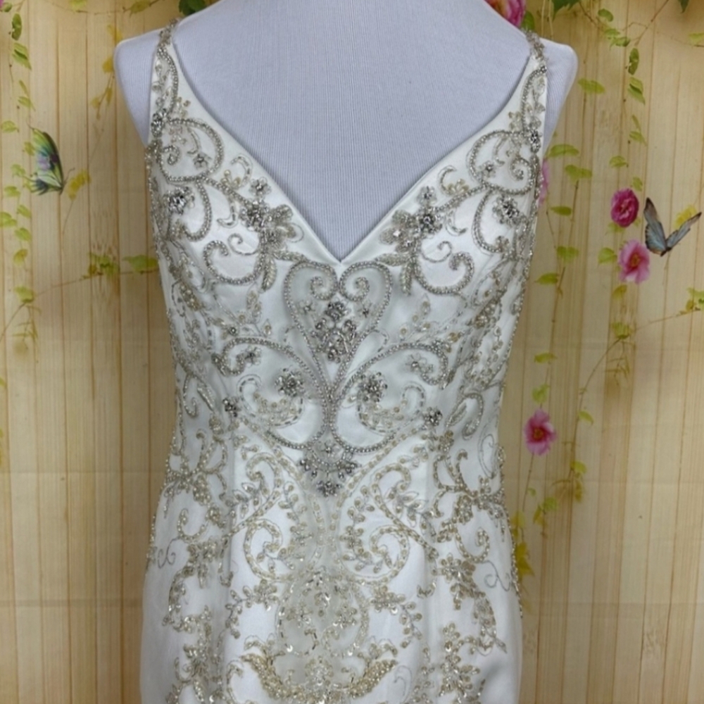 𝅺CASABLANCA Bridal White Beaded Wedding Dress Size 12